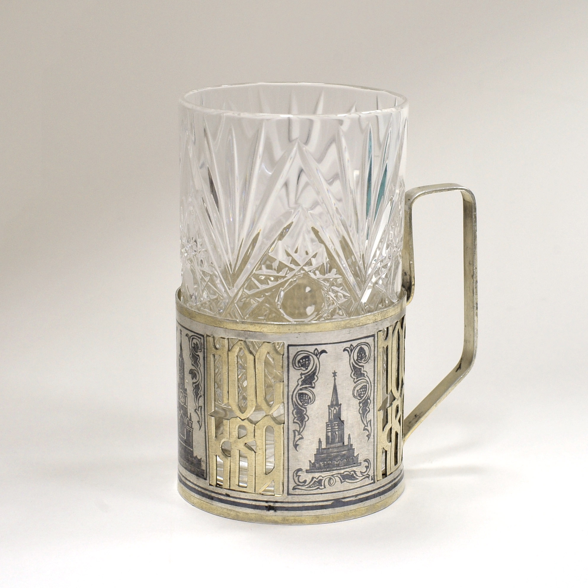 Старинный подстаканник «Москва». Серебро 875 пробы Старинный подстаканник «Москва». Серебро 875 пробы