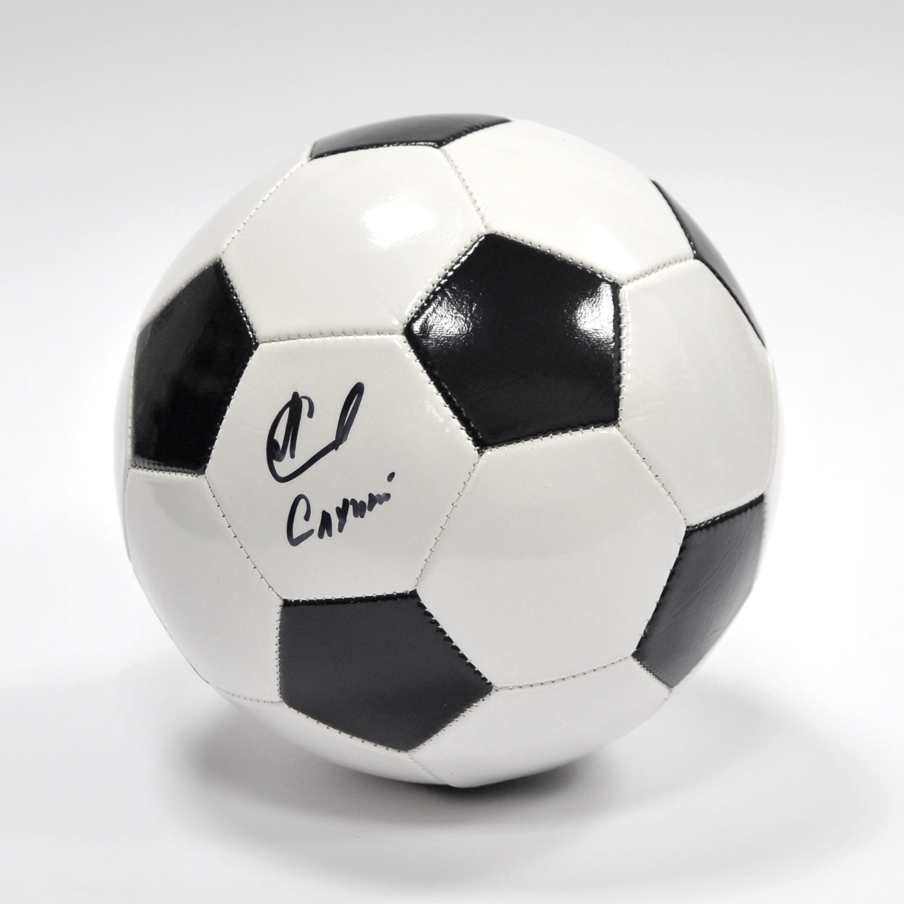 Футбольный мяч с автографом Леонида Слуцкого - Заслуженного тренера России Футбольный мяч с автографом Леонида Слуцкого - Заслуженного тренера России