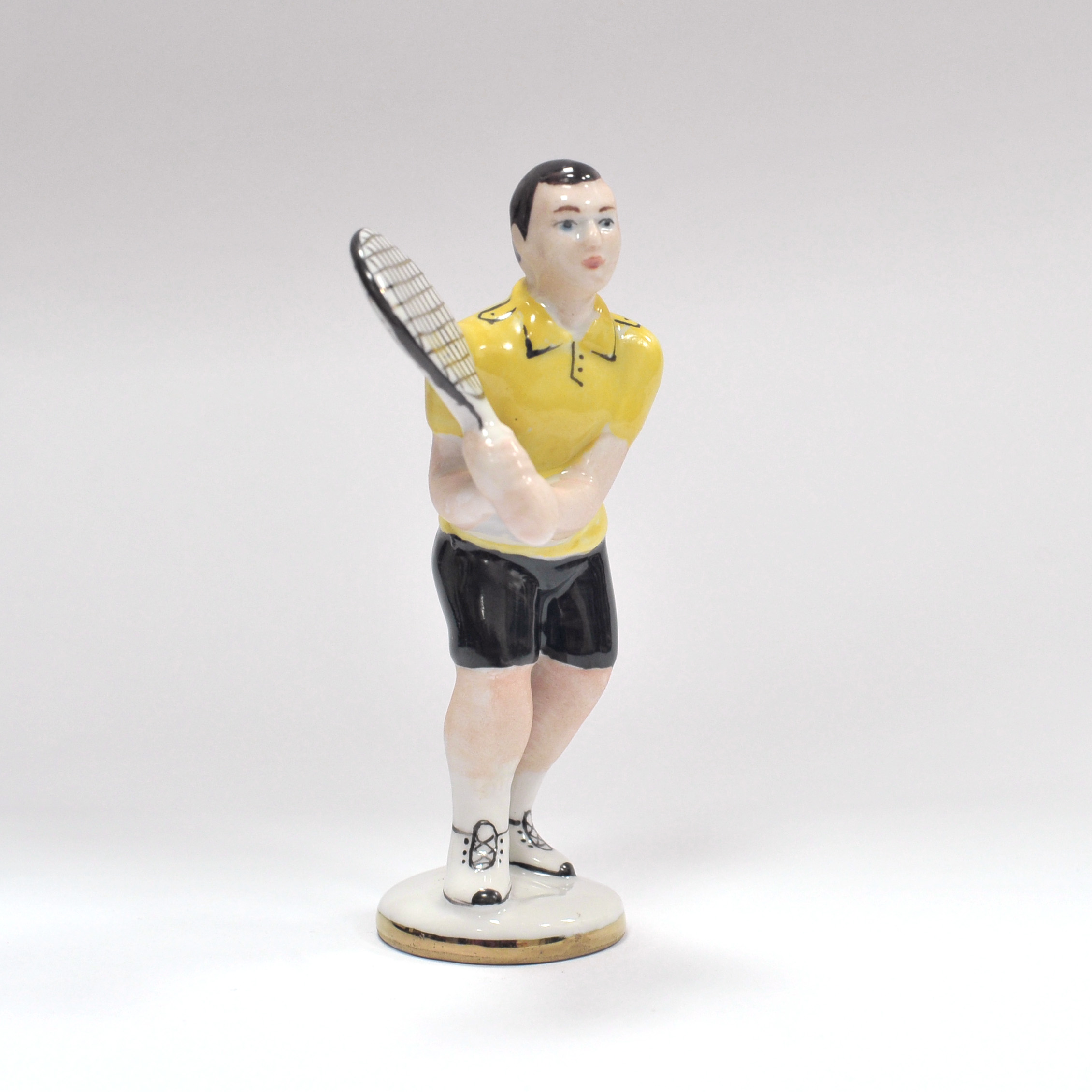 Теннисист. Советская фарфоровая статуэтка, Вербилки Теннисист. Советская фарфоровая статуэтка, Вербилки