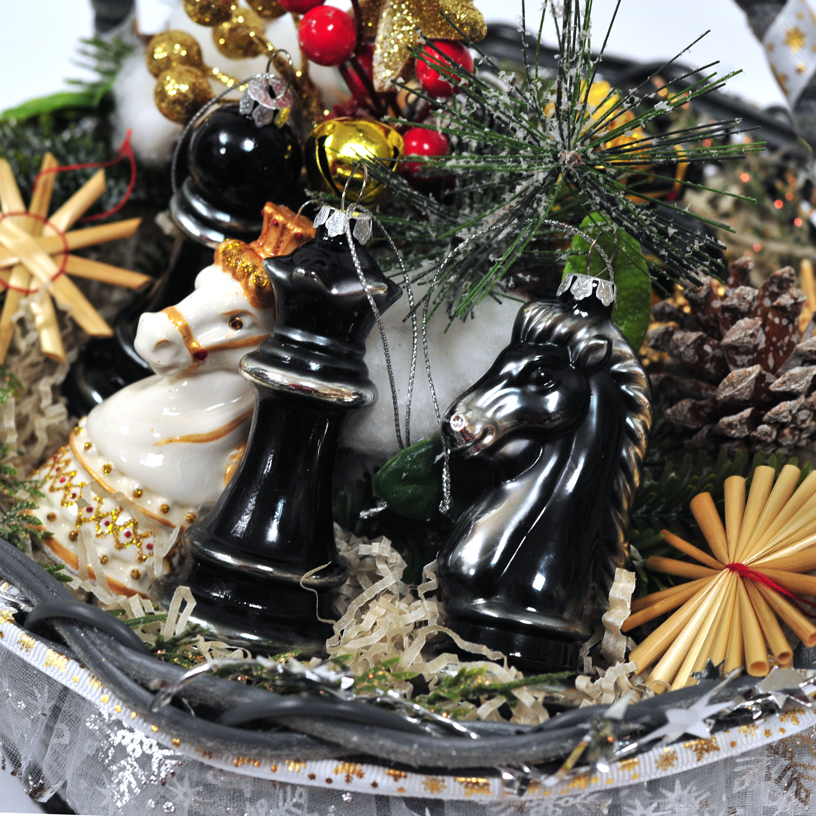 Шахматы. Новогодний набор елочных украшений Шахматы. Новогодний набор елочных украшений