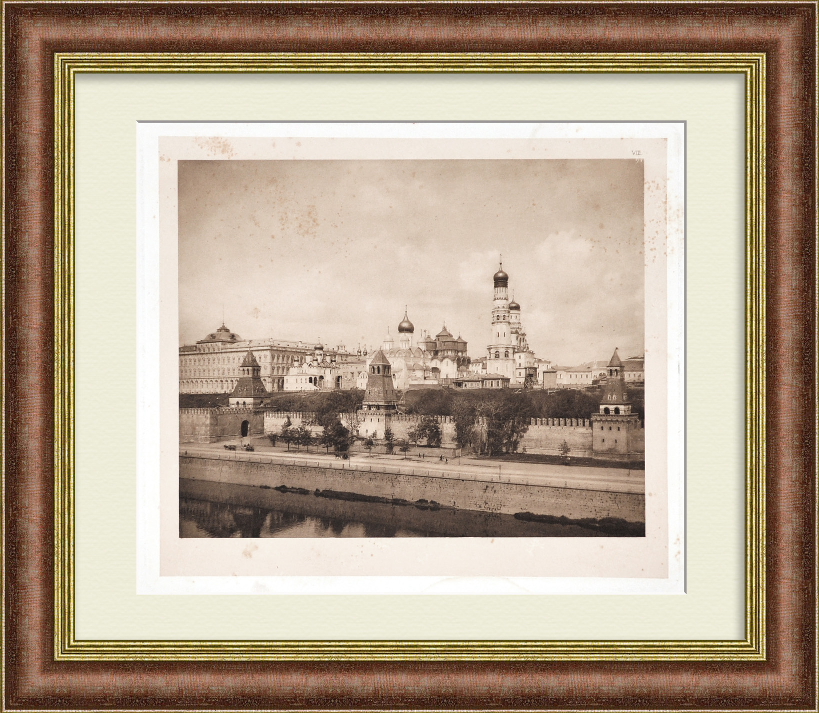 Московский Кремль. Вид с колокольни Церкви Св. Софии. Редкая гелиогравюра конца 19 века Московский Кремль. Вид с колокольни Церкви Св. Софии. Редкая гелиогравюра конца 19 века