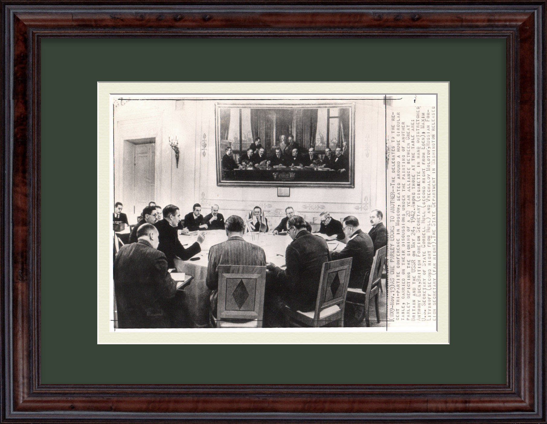 Московская конференция 1943 года: СССР, США, Великобритания – Антигитлеровская коалиция. Старинная фотография Московская конференция 1943 года: СССР, США, Великобритания – Антигитлеровская коалиция. Старинная фотография