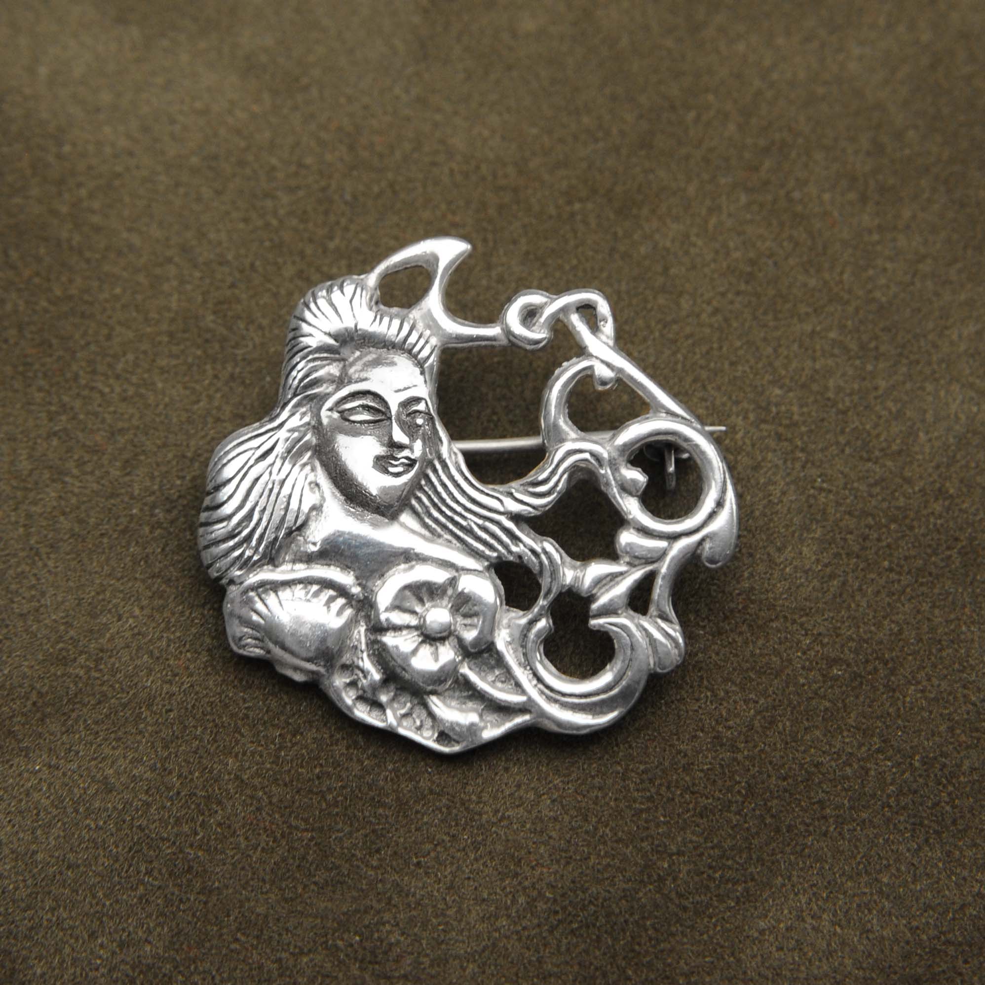 "Девушка и цветы", винтажная серебряная брошь "Девушка и цветы", винтажная серебряная брошь