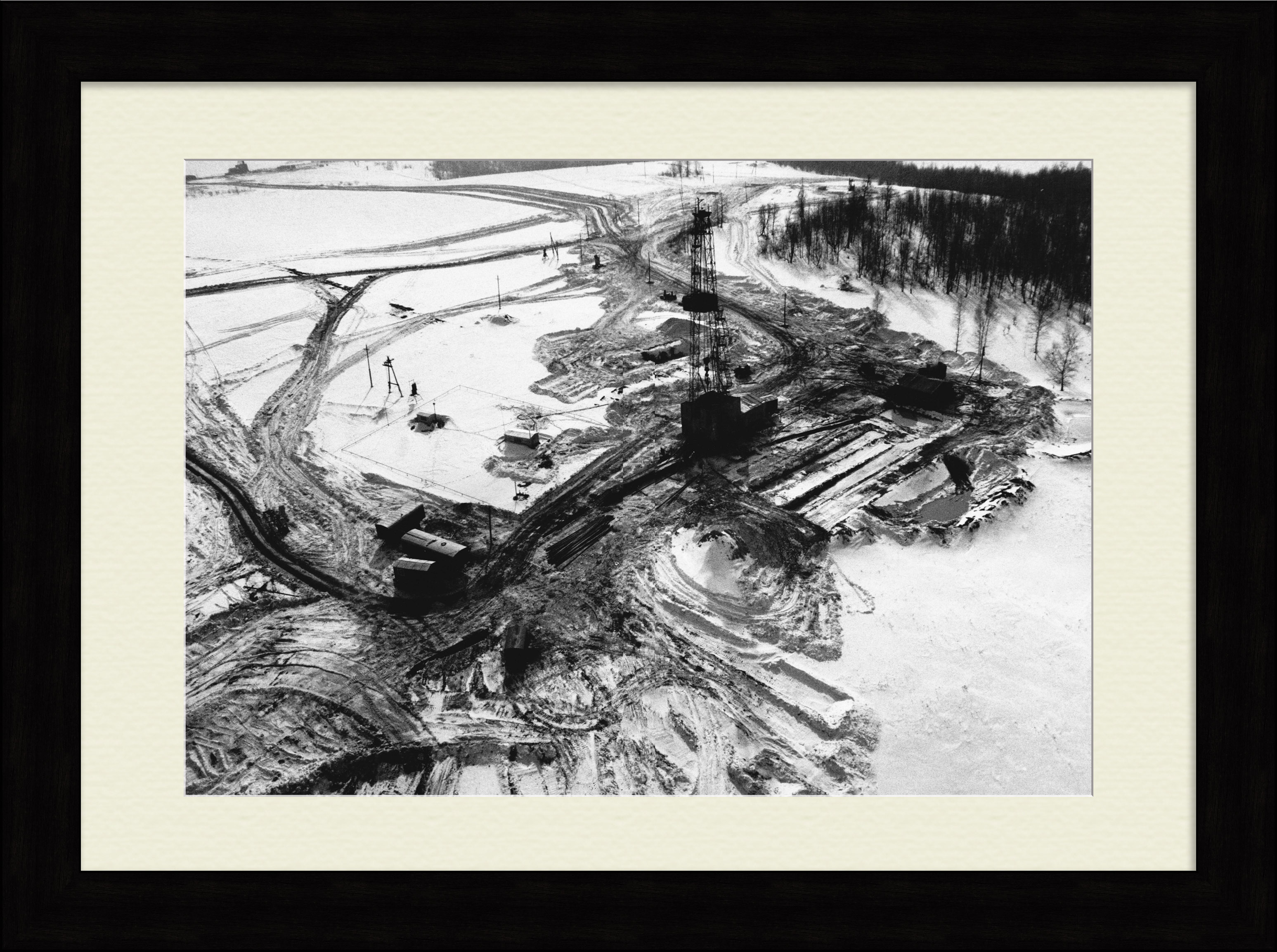 Добыча нефти в Татарской АССР. Большая, авторская фотография Добыча нефти в Татарской АССР. Большая, авторская фотография