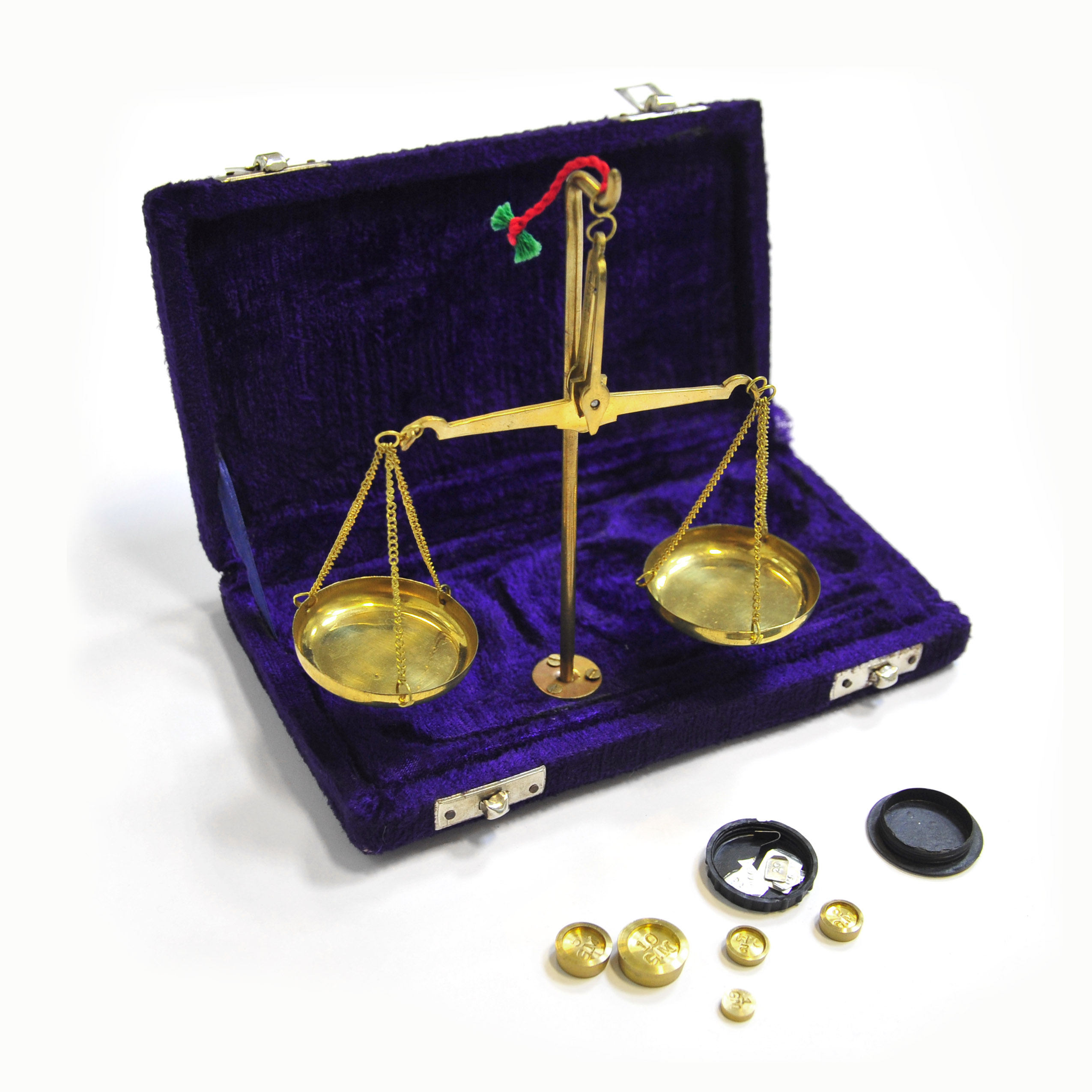 Винтажные ювелирные весы в оригинальном футляре Винтажные ювелирные весы в оригинальном футляре